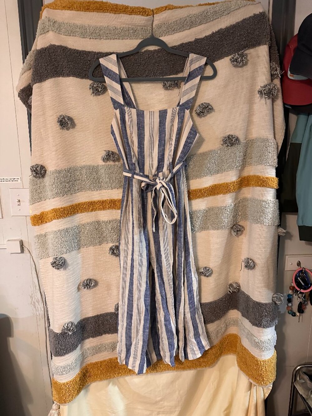 Alice + Olivia Marty belted striped linen-blend jumpsuit - Sz 2
